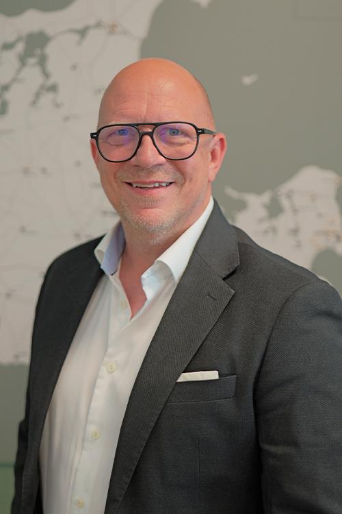 Potrait of portfolio leasing manager Mads Tiedt